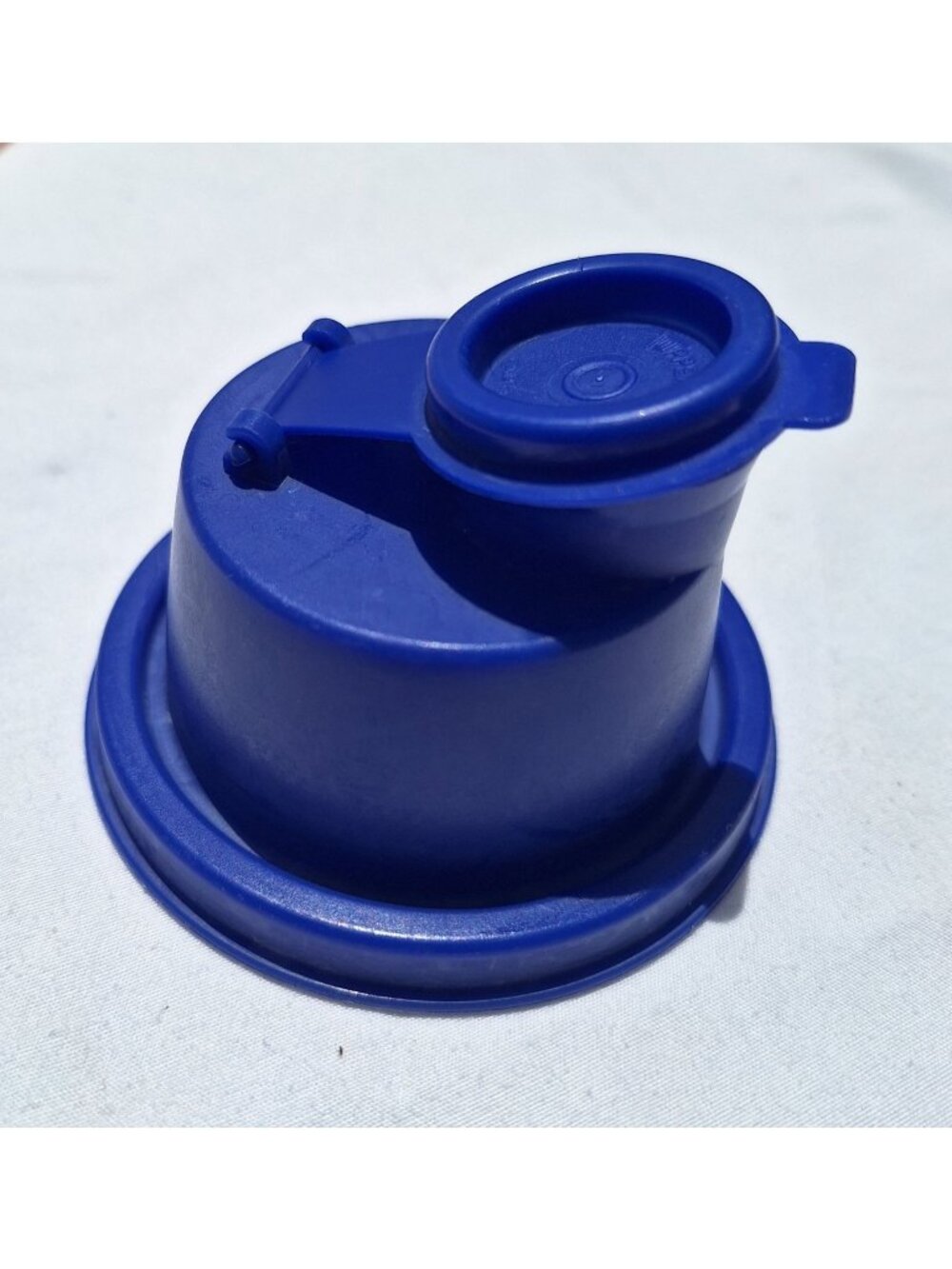Tupperware Mini Quick Shake Lid Royal Blue Replacement For Gravy Shaker